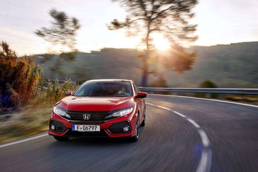 Honda Civic Hatchback 2017 года  (WW) (фото 19 из 43)